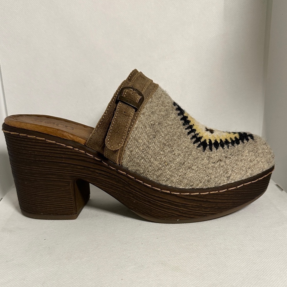 Born Leather and Wool Aztec Pattern Platform Clogs Size 9 / 40 EU - NWOT - Picture 7 of 12